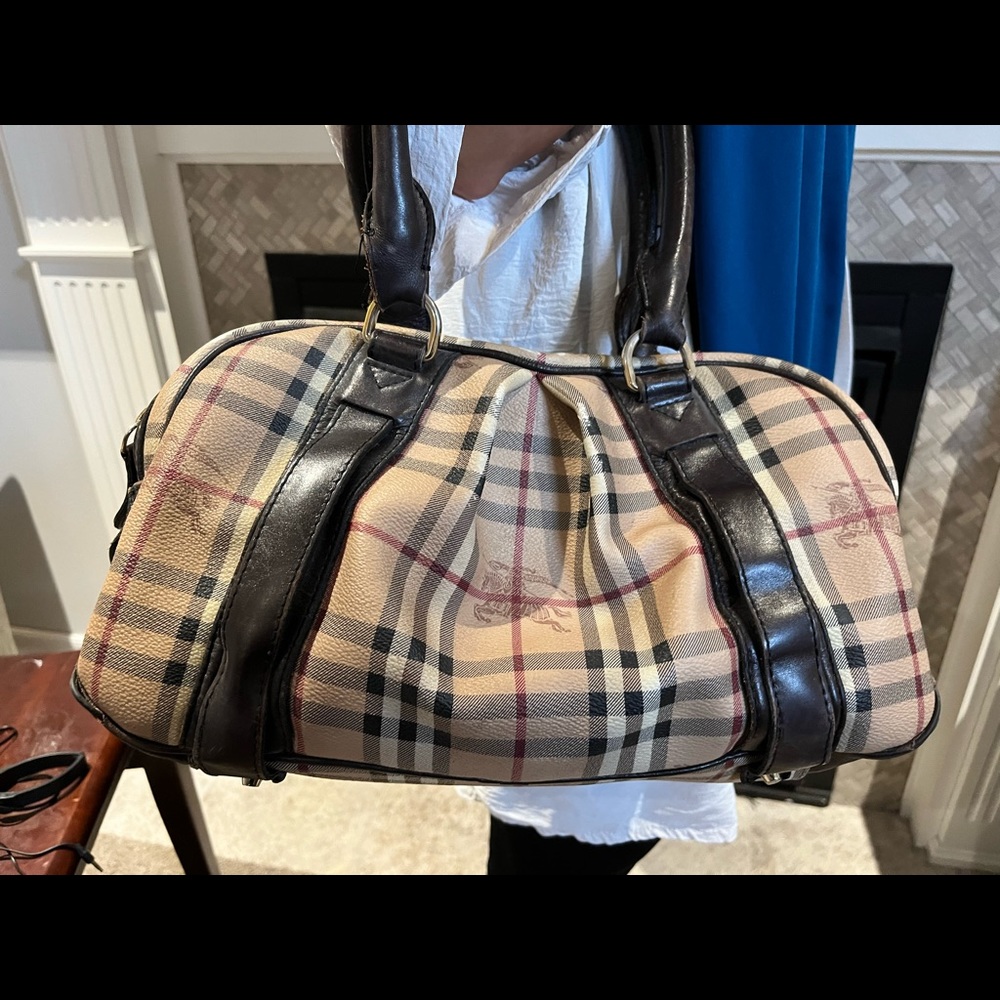 Authentic Burberry Haymarket Handbag 👜